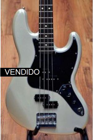 Fender Blacktop Jazz Bass White Chrome Pearl